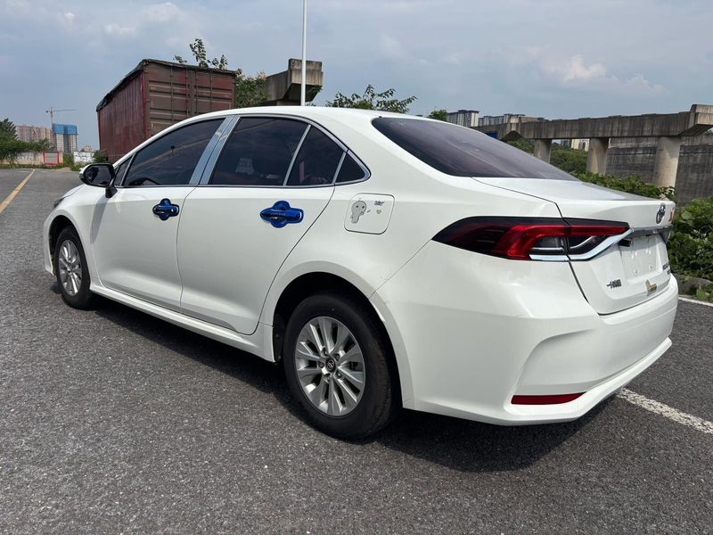 Corolla photo 3
