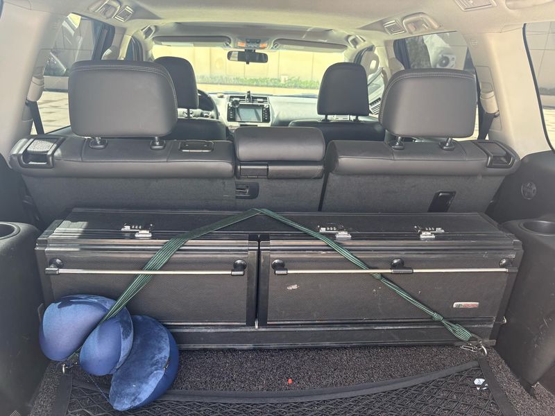Land Cruiser Prado photo 5