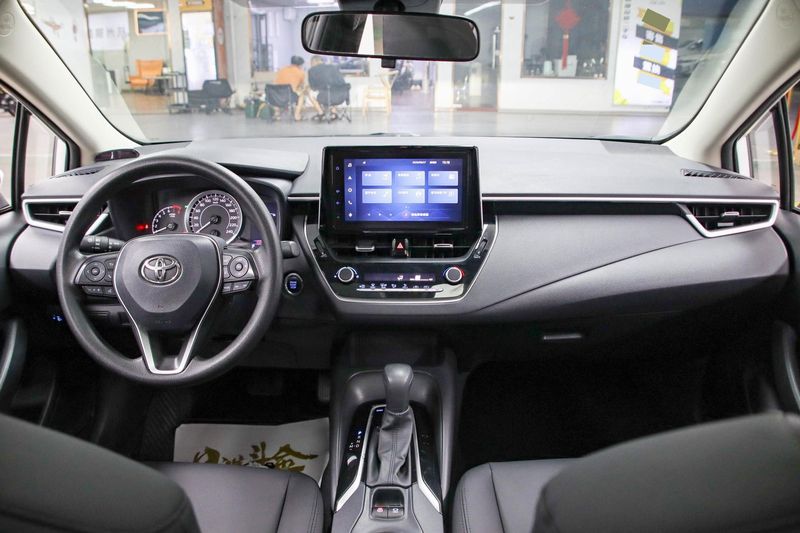 Corolla photo 3