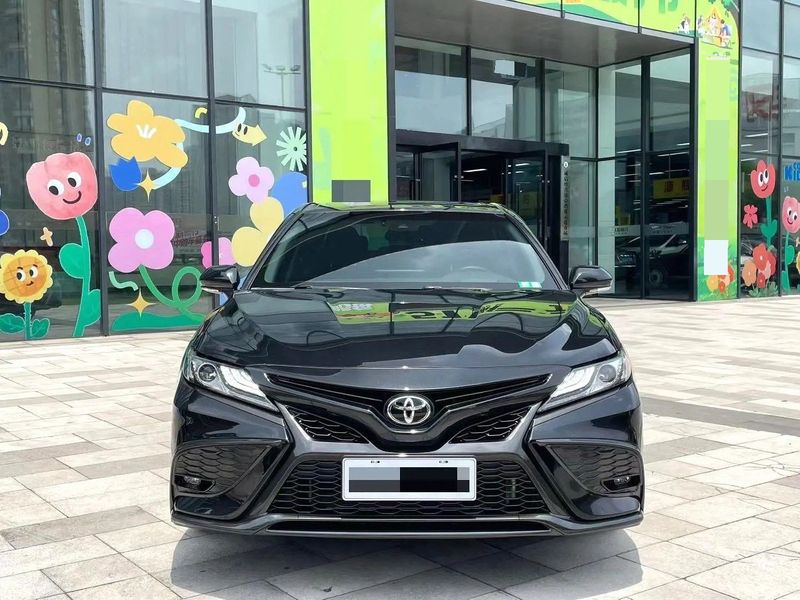 Camry photo 2