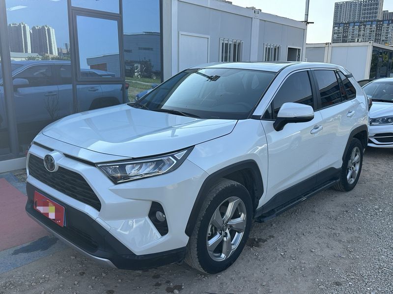 RAV4