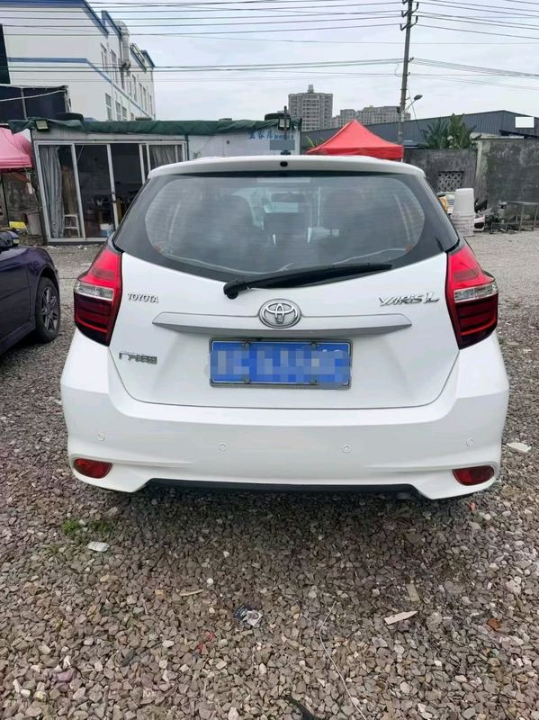 Yaris photo 5