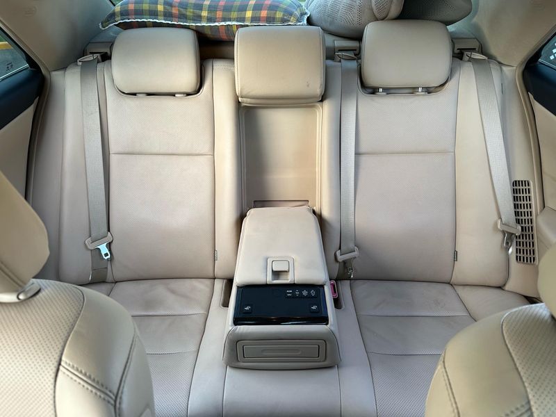 Camry photo 2