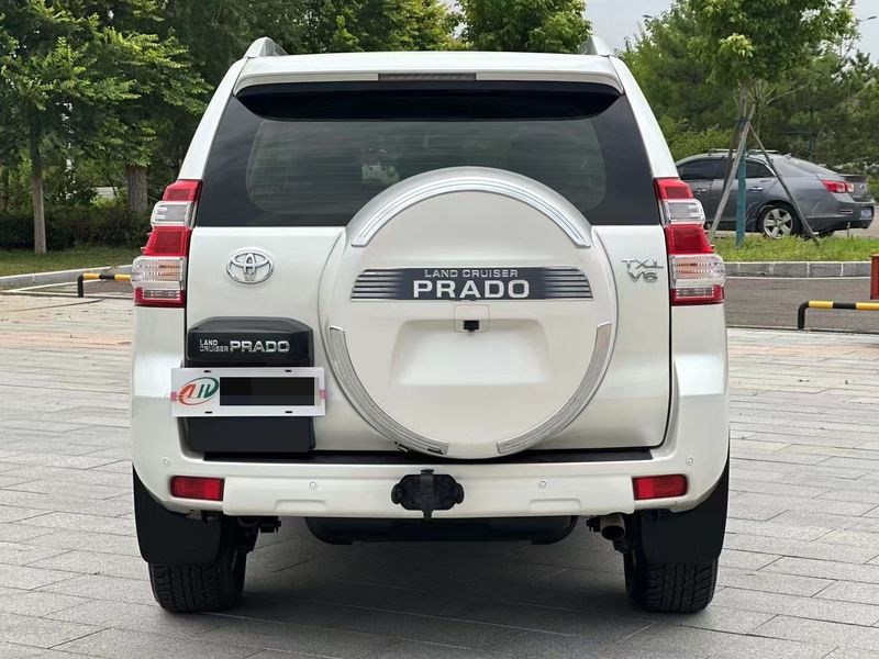 Land Cruiser Prado photo 5