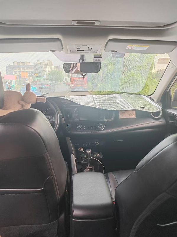 RAV4 photo 5