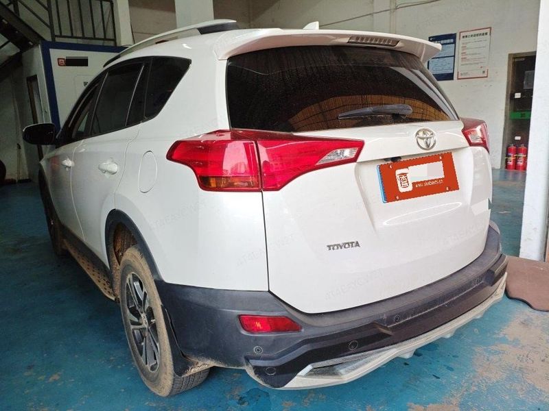 RAV4 photo 4