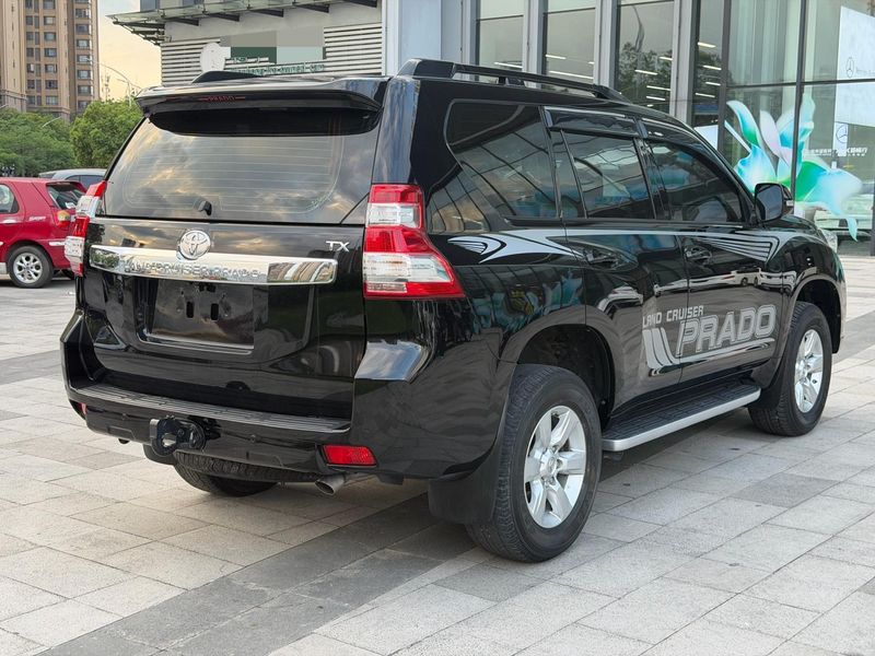Land Cruiser Prado photo 4