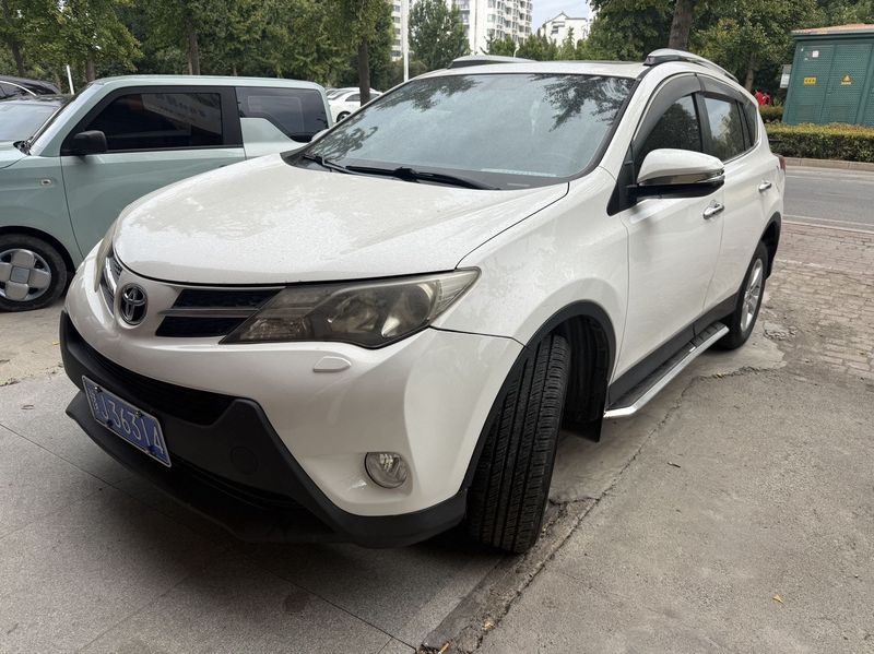 RAV4
