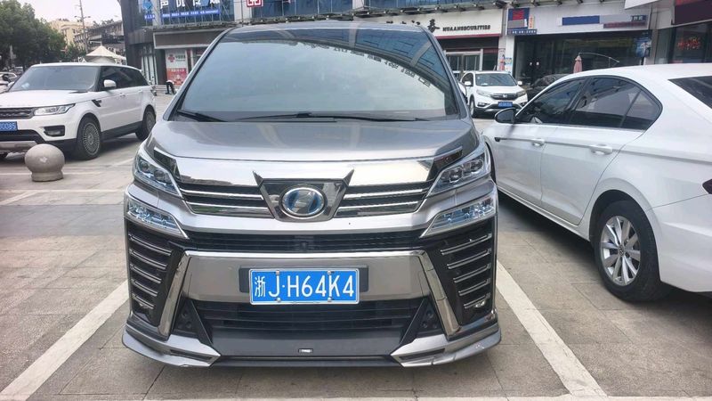 Vellfire photo 5