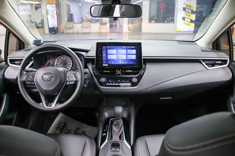 Corolla photo 3