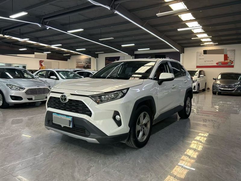 RAV4