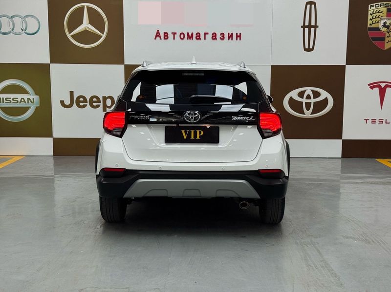 Yaris photo 5