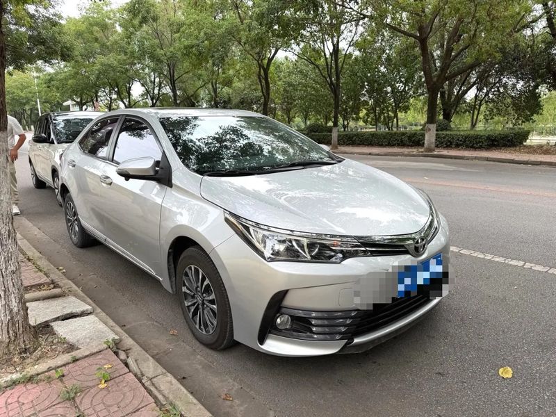 Corolla photo 3