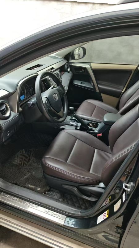 RAV4 photo 3