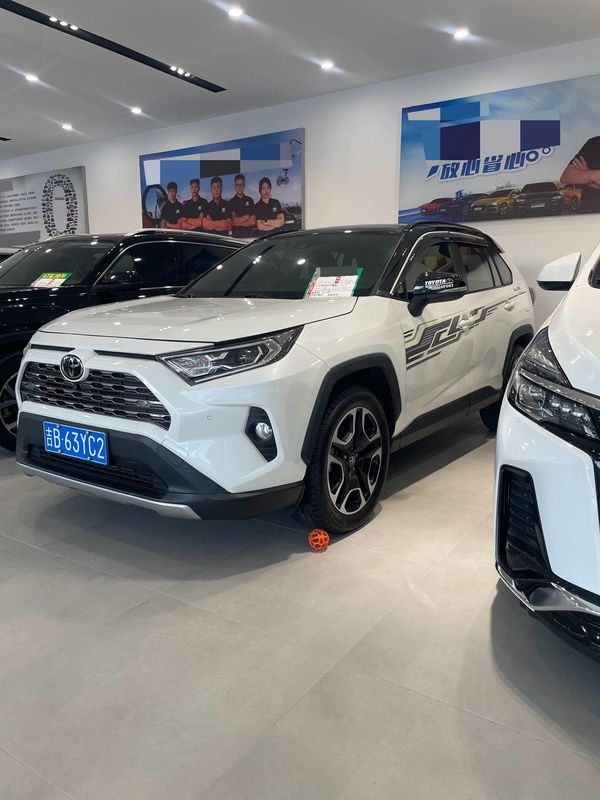 RAV4