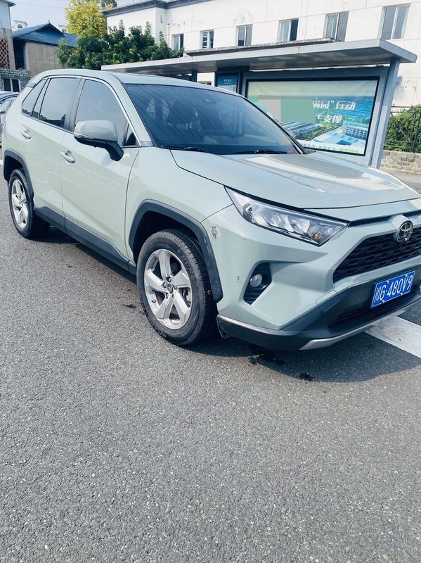RAV4 photo 5
