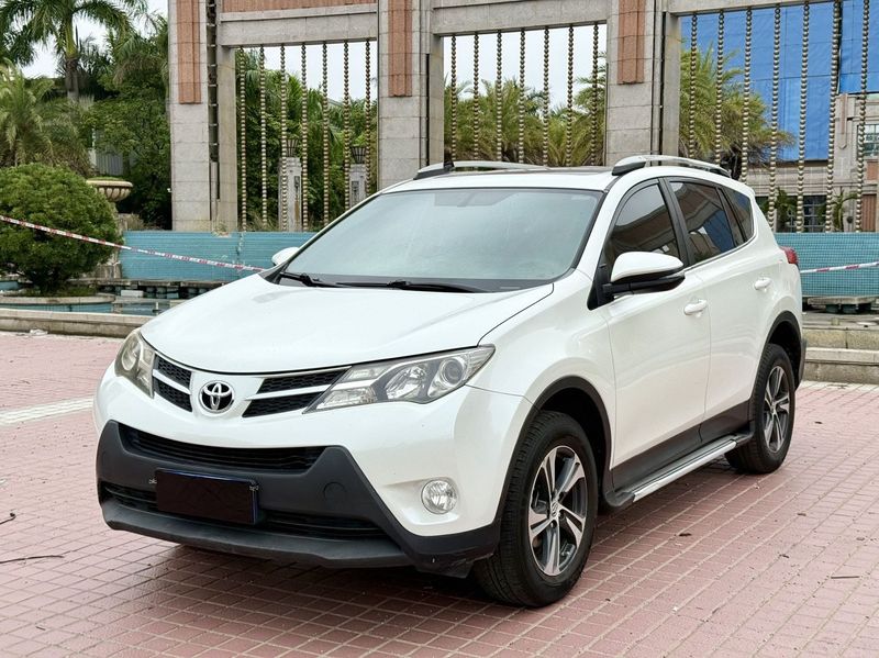 RAV4