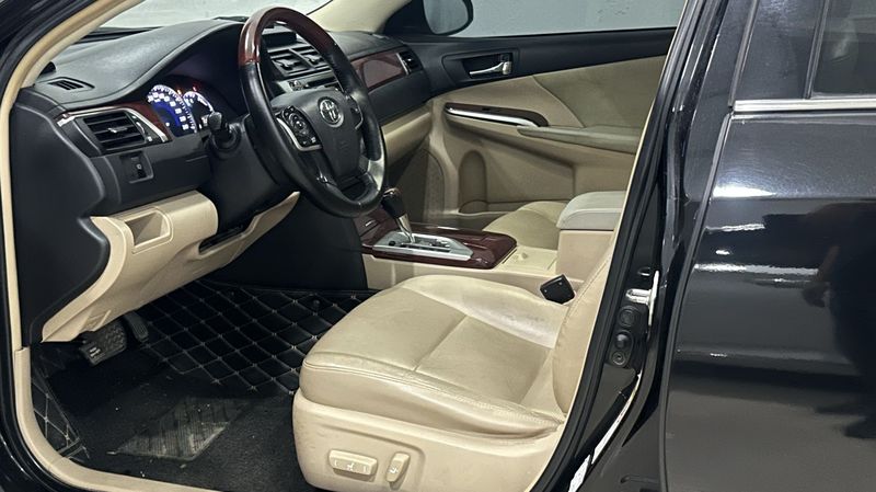 Camry photo 2