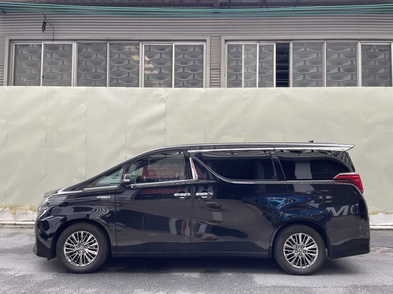 Alphard photo 5