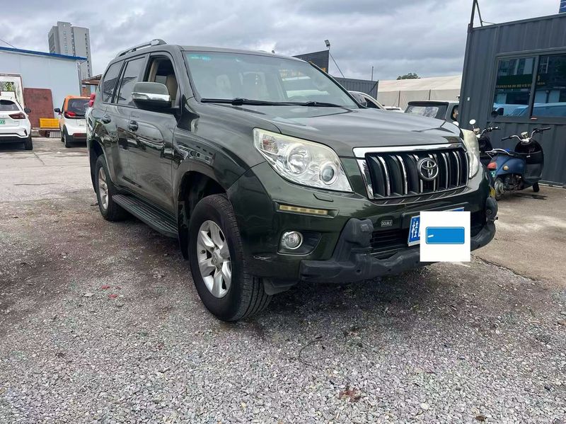 Land Cruiser Prado photo 2