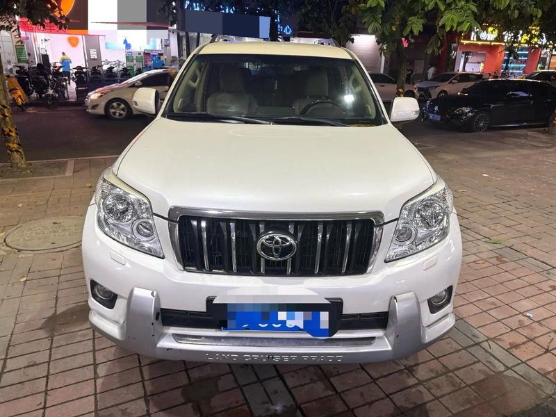 Land Cruiser Prado photo 2