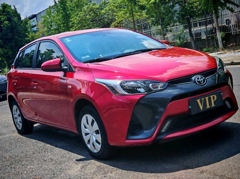 Yaris photo 3