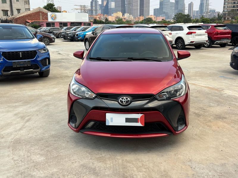 Yaris photo 2