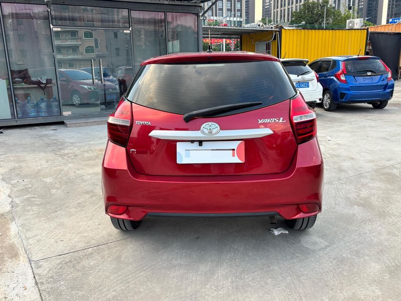 Yaris photo 5