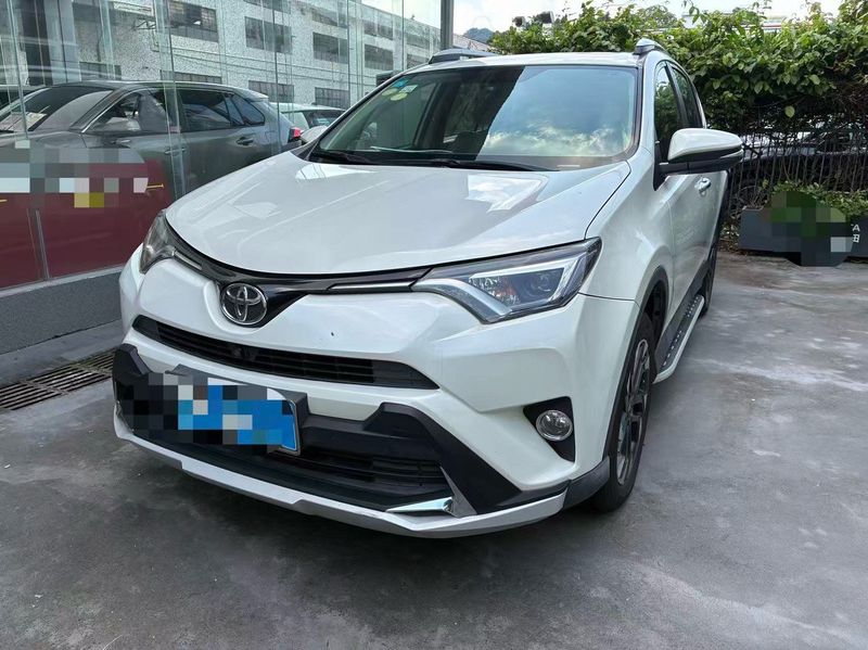 RAV4