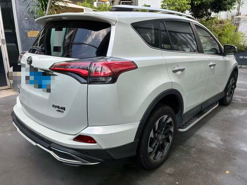 RAV4 photo 3