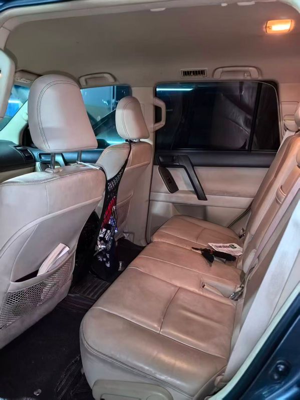 Land Cruiser Prado photo 2