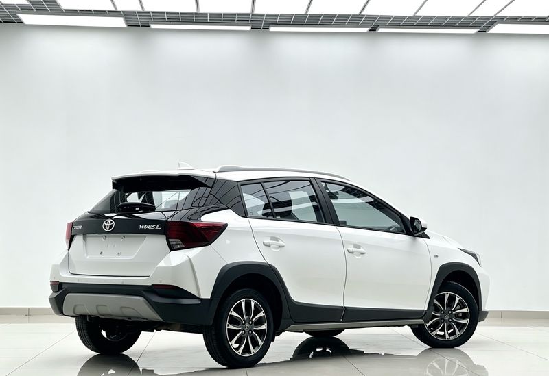Yaris photo 4