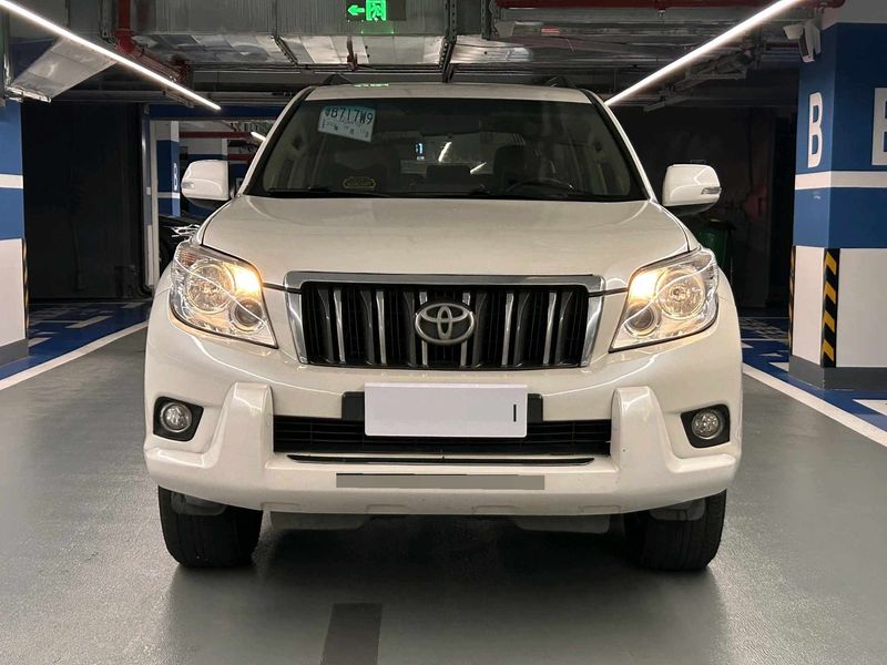 Land Cruiser Prado photo 2