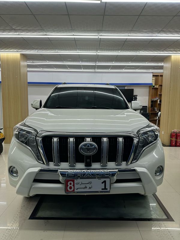 Land Cruiser Prado photo 2
