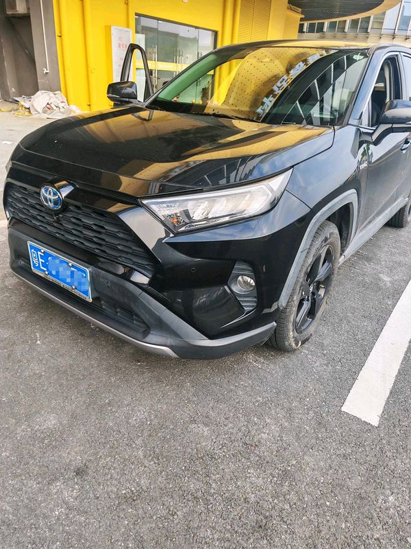 RAV4