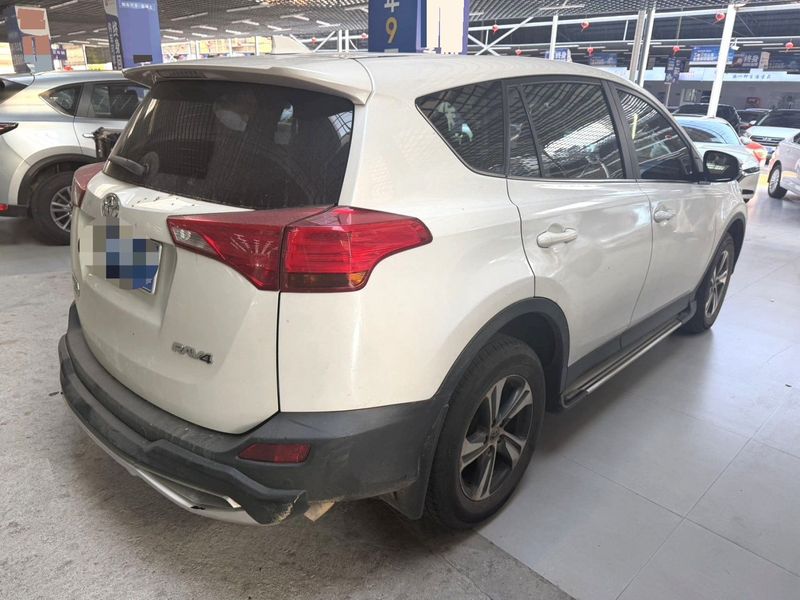 RAV4 photo 2