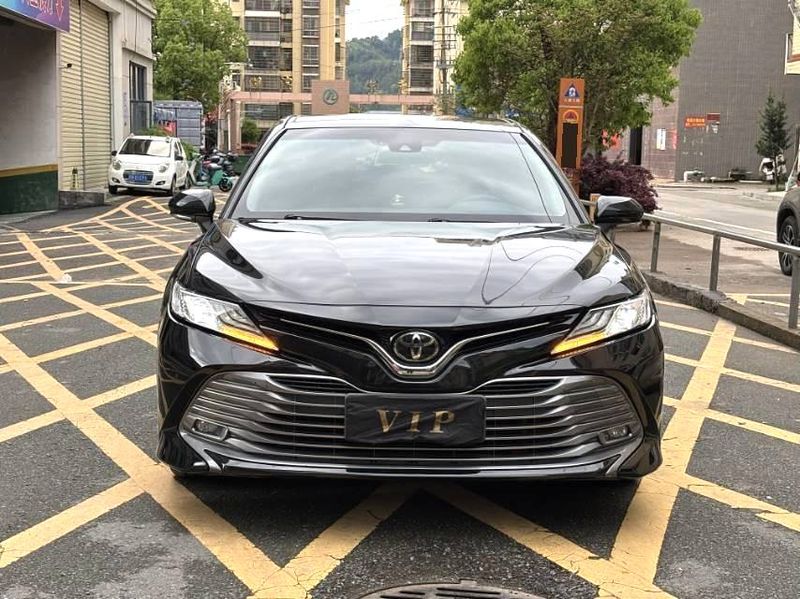 Camry photo 2