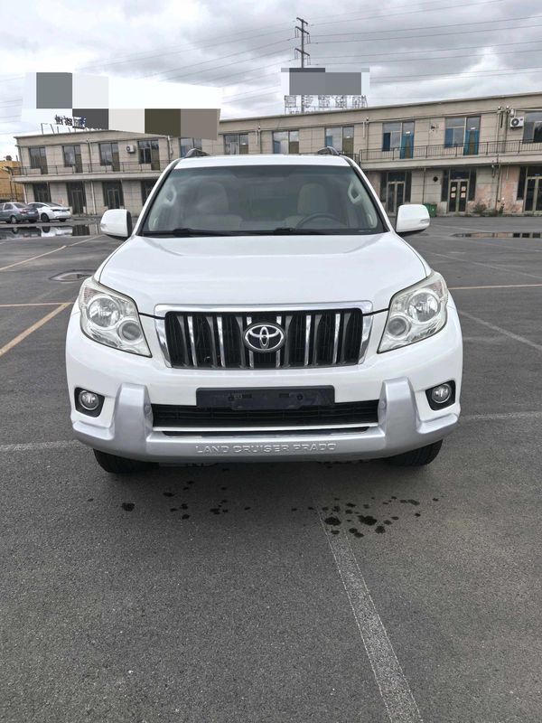 Land Cruiser Prado photo 2