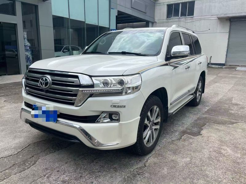 Land Cruiser