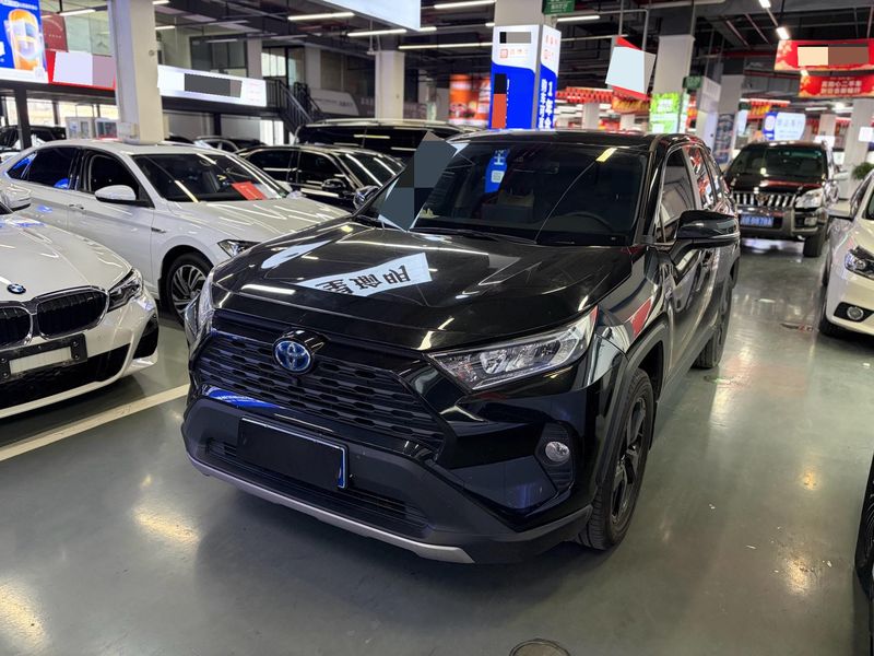 RAV4