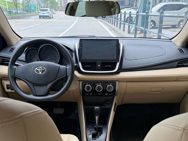 Vios photo 4