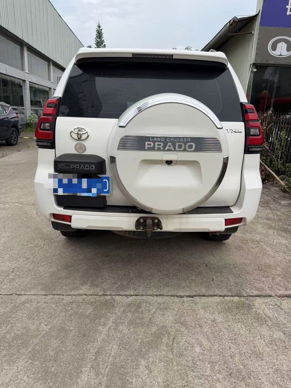 Land Cruiser Prado photo 4