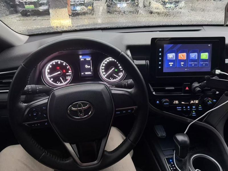 Camry photo 2