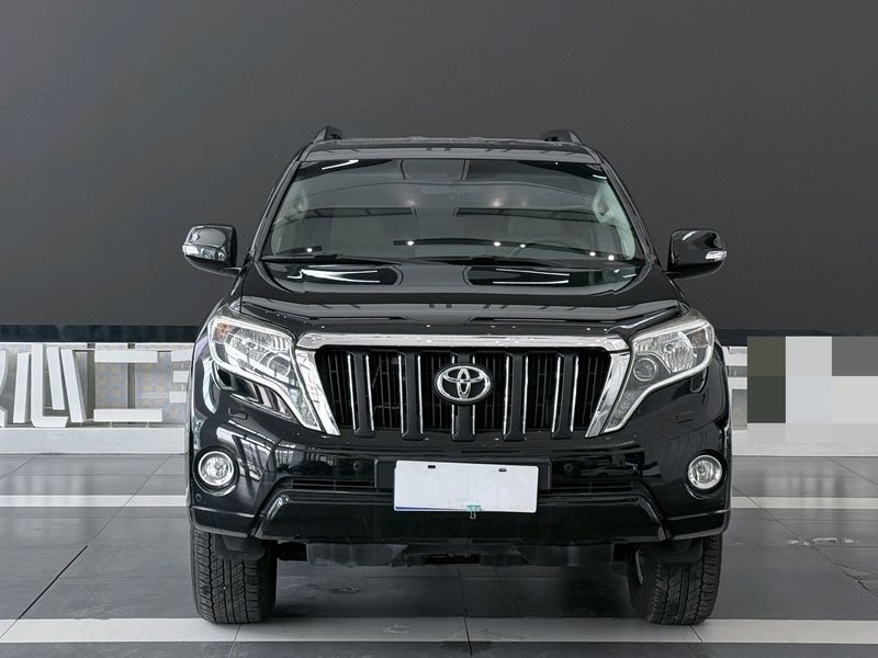 Land Cruiser Prado photo 2