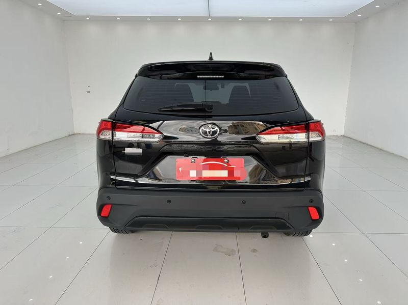Corolla Cross photo 4