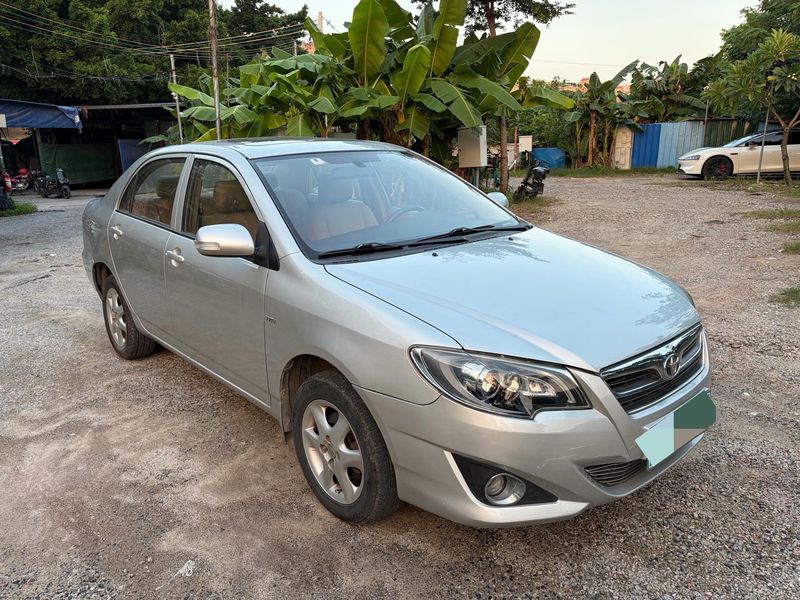 Corolla photo 3