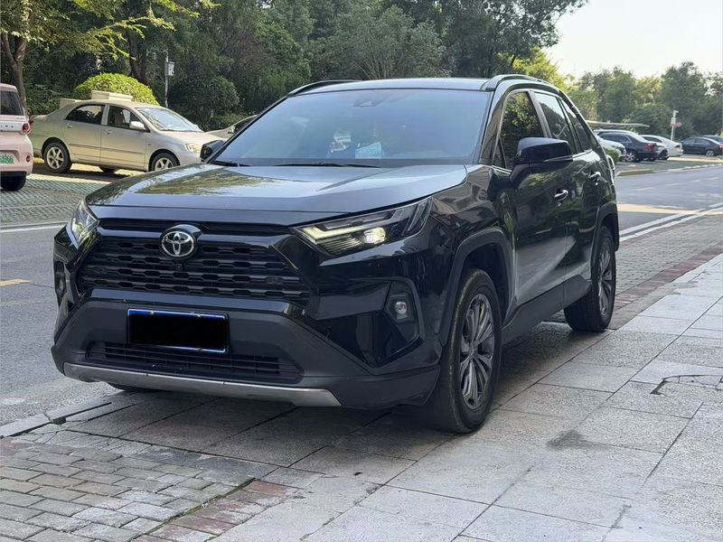RAV4