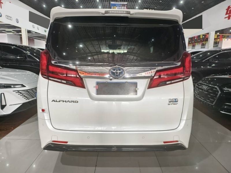 Alphard photo 4