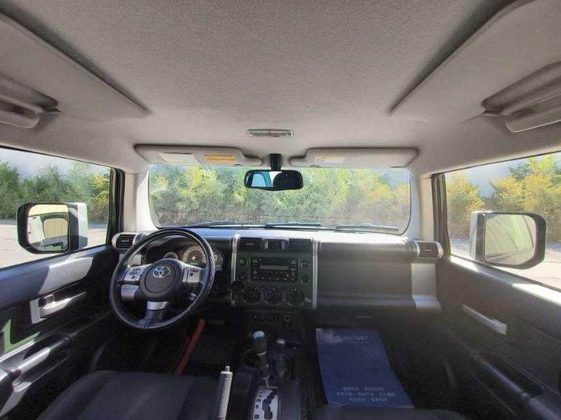 FJ Cruiser photo 4