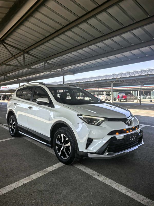 RAV4 photo 3